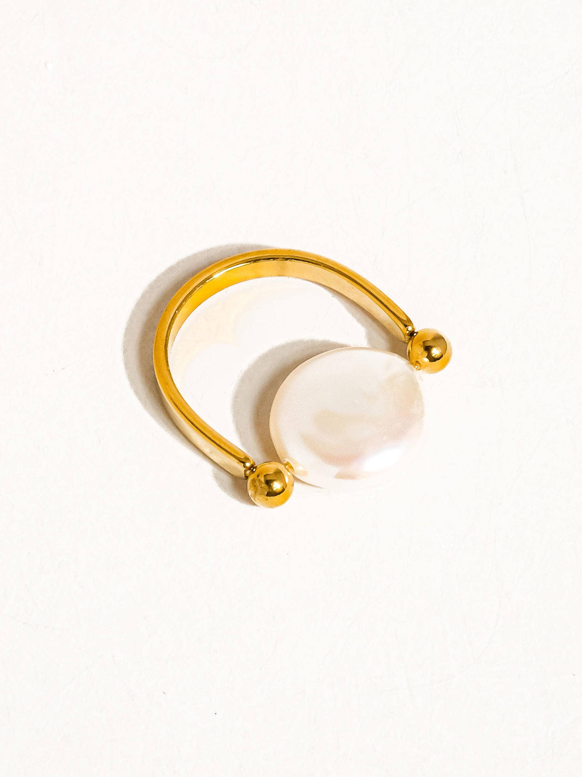 Luna Pearl Ring
