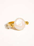 Luna Pearl Ring